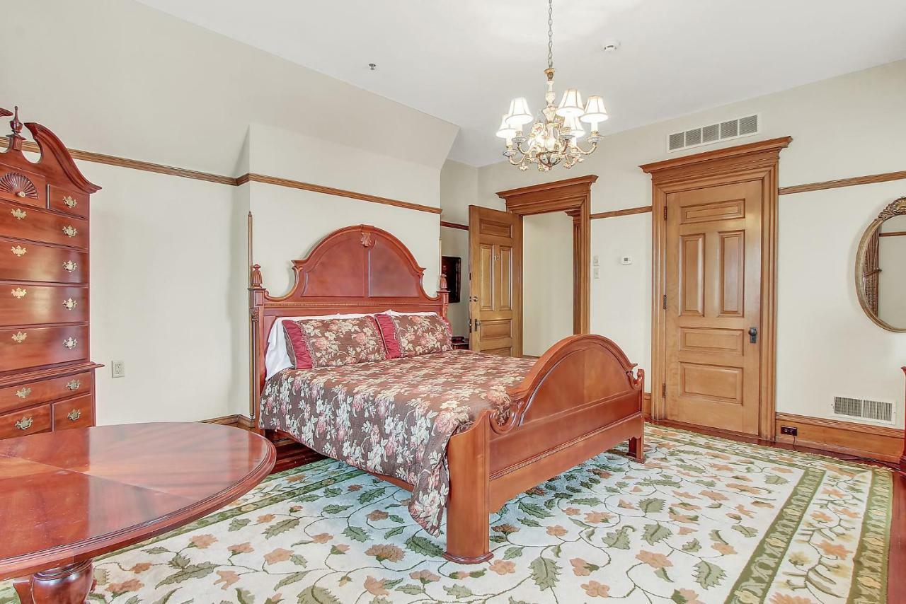 The Gables At Stirling Guest Hotel 4*