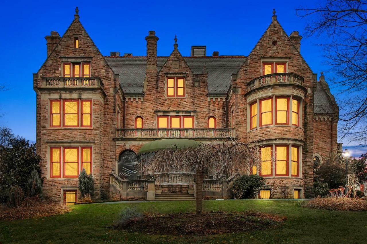 The Gables At Stirling Guest Hotel 4*